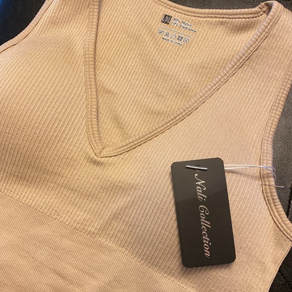 NWT-CROPPED TANK BRAMI - Picture 4 of 7